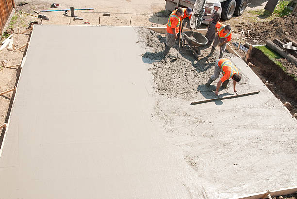 Best Concrete Sidewalk Installation  in North Springfield, VA